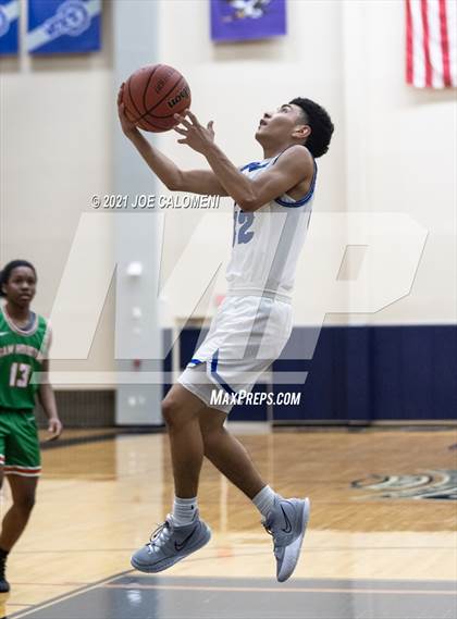 Thumbnail 1 in Lanier [Sidney] vs Sam Houston photogallery.