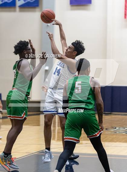 Thumbnail 1 in Lanier [Sidney] vs Sam Houston photogallery.