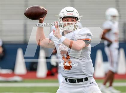 Thumbnail 3 in Kell @ Pope photogallery.