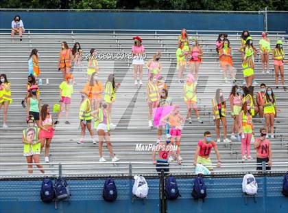 Thumbnail 3 in Kell @ Pope photogallery.