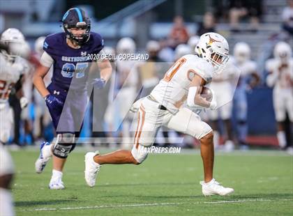 Thumbnail 1 in Kell @ Pope photogallery.