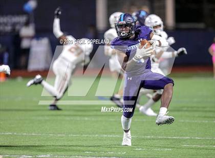 Thumbnail 3 in Kell @ Pope photogallery.