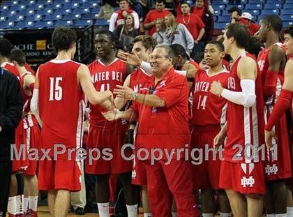 Thumbnail 1 in Mater Dei vs. De La Salle (CIF State D1 Final) photogallery.