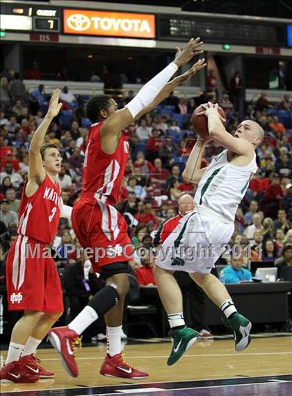 Thumbnail 1 in Mater Dei vs. De La Salle (CIF State D1 Final) photogallery.