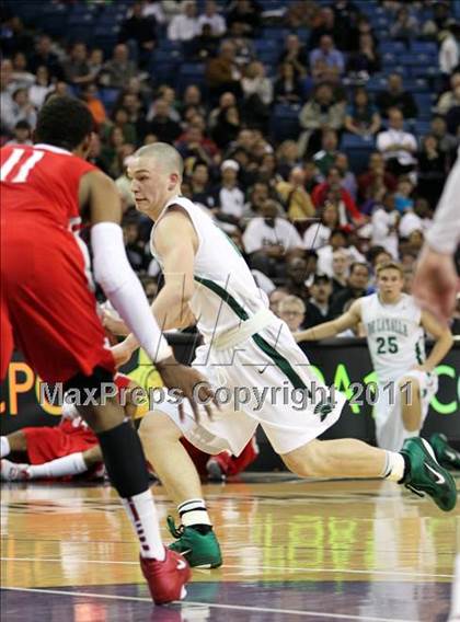 Thumbnail 3 in Mater Dei vs. De La Salle (CIF State D1 Final) photogallery.