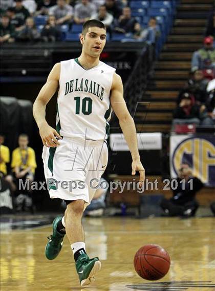 Thumbnail 2 in Mater Dei vs. De La Salle (CIF State D1 Final) photogallery.