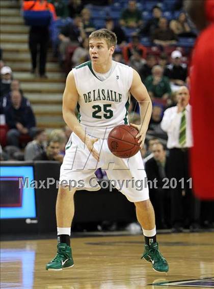 Thumbnail 3 in Mater Dei vs. De La Salle (CIF State D1 Final) photogallery.