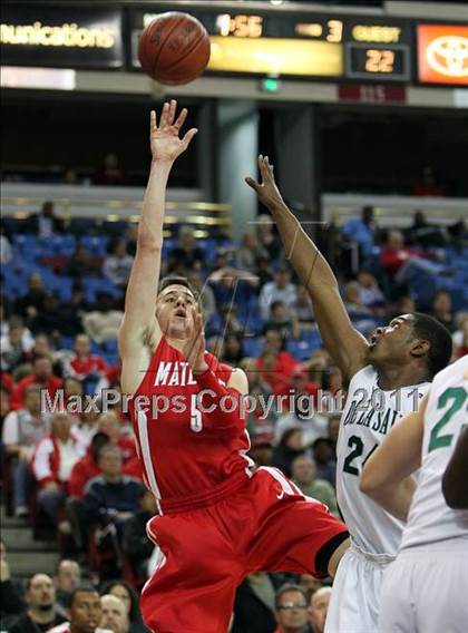 Thumbnail 2 in Mater Dei vs. De La Salle (CIF State D1 Final) photogallery.