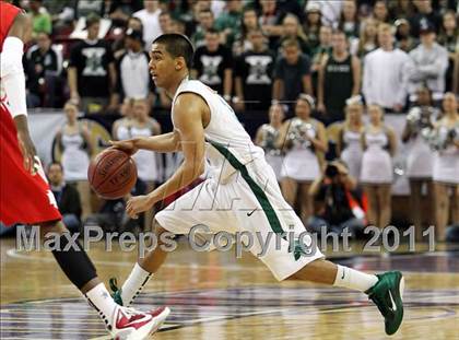 Thumbnail 2 in Mater Dei vs. De La Salle (CIF State D1 Final) photogallery.