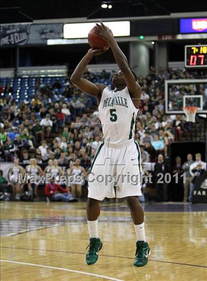 Thumbnail 2 in Mater Dei vs. De La Salle (CIF State D1 Final) photogallery.