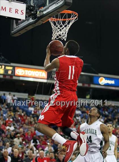 Thumbnail 2 in Mater Dei vs. De La Salle (CIF State D1 Final) photogallery.