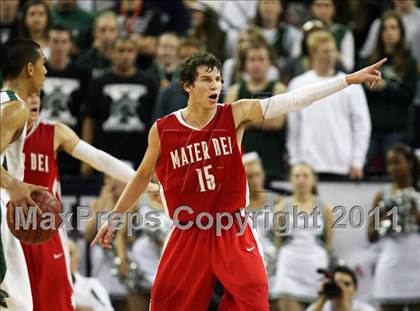 Thumbnail 3 in Mater Dei vs. De La Salle (CIF State D1 Final) photogallery.