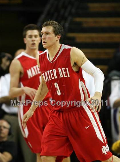 Thumbnail 3 in Mater Dei vs. De La Salle (CIF State D1 Final) photogallery.