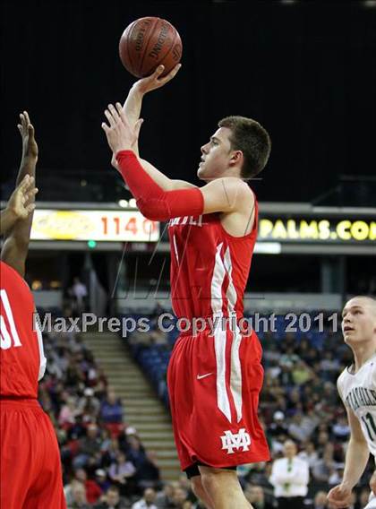 Thumbnail 1 in Mater Dei vs. De La Salle (CIF State D1 Final) photogallery.