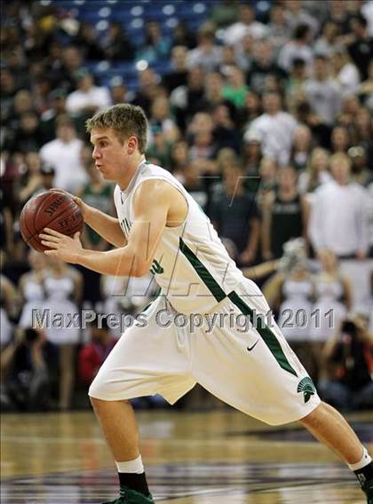 Thumbnail 1 in Mater Dei vs. De La Salle (CIF State D1 Final) photogallery.