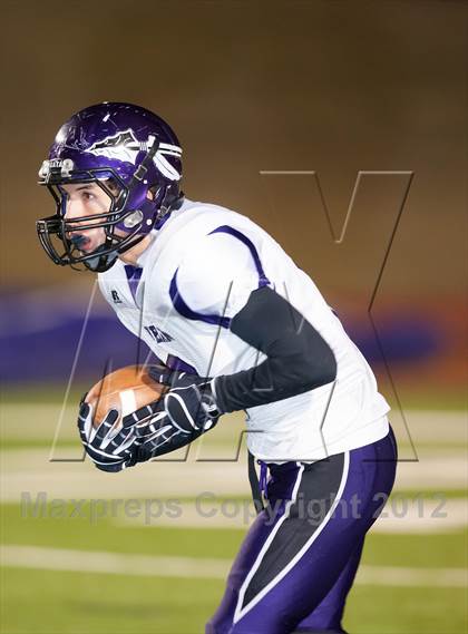 Thumbnail 1 in Madison vs. Bonham (UIL 3A Division Bi-District Playoff) photogallery.