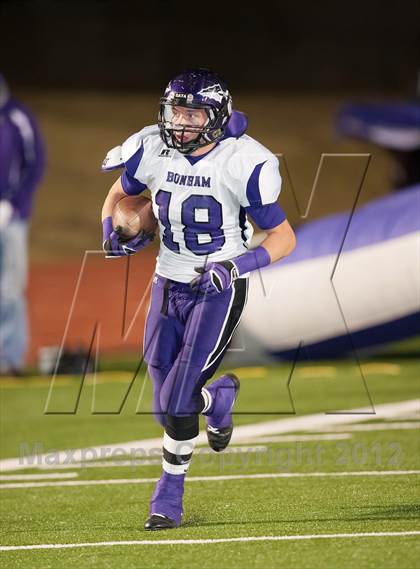 Thumbnail 3 in Madison vs. Bonham (UIL 3A Division Bi-District Playoff) photogallery.