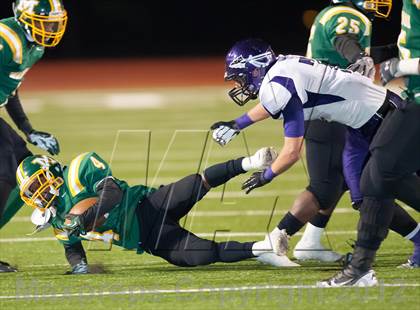 Thumbnail 2 in Madison vs. Bonham (UIL 3A Division Bi-District Playoff) photogallery.