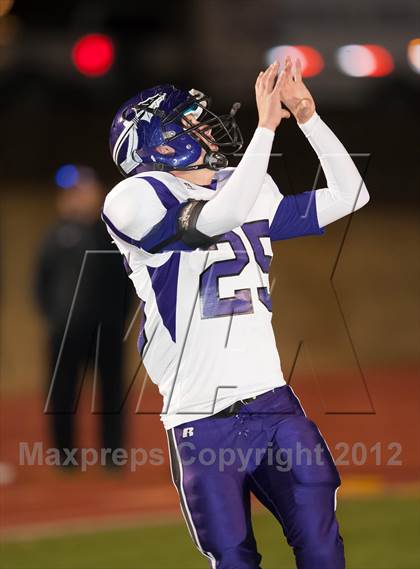 Thumbnail 3 in Madison vs. Bonham (UIL 3A Division Bi-District Playoff) photogallery.