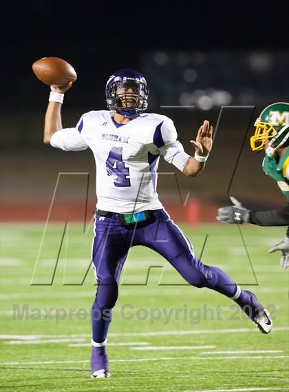 Thumbnail 1 in Madison vs. Bonham (UIL 3A Division Bi-District Playoff) photogallery.