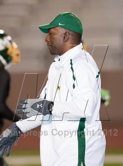 Thumbnail 2 in Madison vs. Bonham (UIL 3A Division Bi-District Playoff) photogallery.