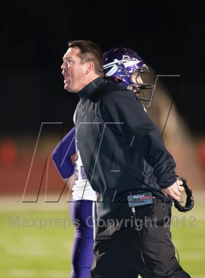 Thumbnail 1 in Madison vs. Bonham (UIL 3A Division Bi-District Playoff) photogallery.