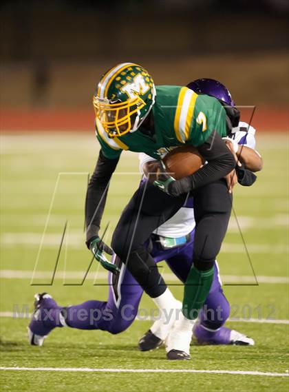 Thumbnail 1 in Madison vs. Bonham (UIL 3A Division Bi-District Playoff) photogallery.