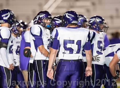Thumbnail 2 in Madison vs. Bonham (UIL 3A Division Bi-District Playoff) photogallery.