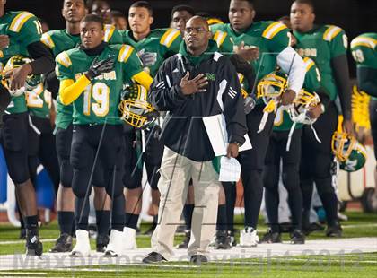 Thumbnail 1 in Madison vs. Bonham (UIL 3A Division Bi-District Playoff) photogallery.