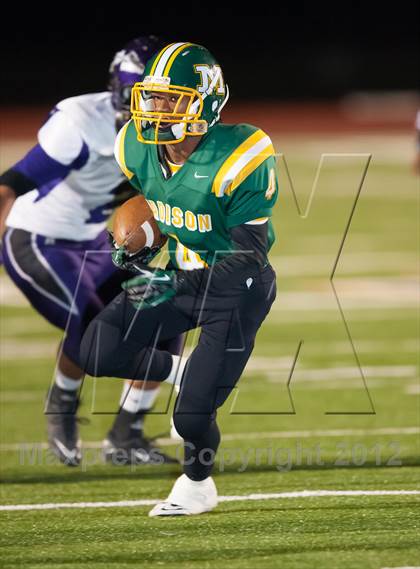 Thumbnail 3 in Madison vs. Bonham (UIL 3A Division Bi-District Playoff) photogallery.