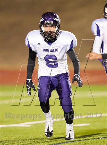 Thumbnail 2 in Madison vs. Bonham (UIL 3A Division Bi-District Playoff) photogallery.