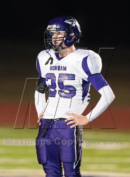 Thumbnail 1 in Madison vs. Bonham (UIL 3A Division Bi-District Playoff) photogallery.