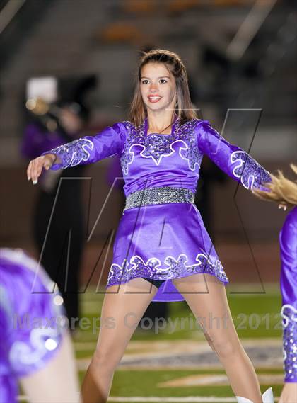 Thumbnail 1 in Madison vs. Bonham (UIL 3A Division Bi-District Playoff) photogallery.