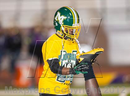 Thumbnail 1 in Madison vs. Bonham (UIL 3A Division Bi-District Playoff) photogallery.