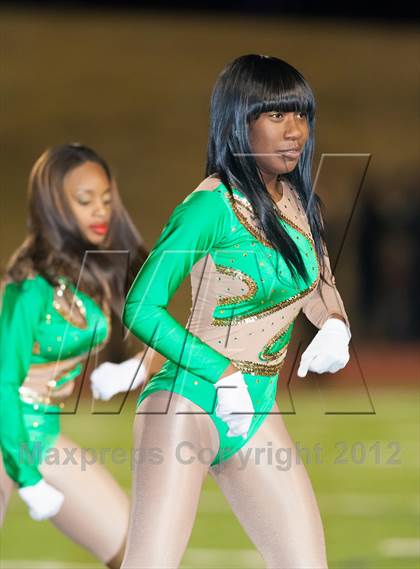 Thumbnail 1 in Madison vs. Bonham (UIL 3A Division Bi-District Playoff) photogallery.