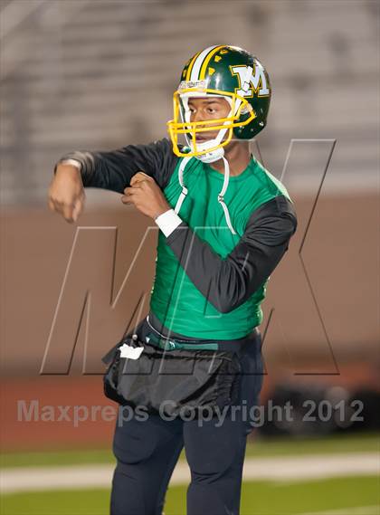 Thumbnail 1 in Madison vs. Bonham (UIL 3A Division Bi-District Playoff) photogallery.