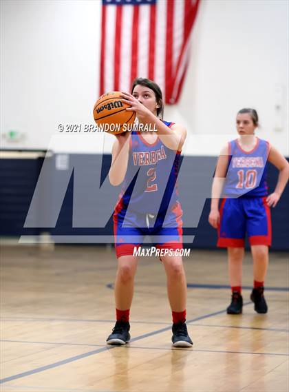 Thumbnail 3 in Chilton County vs Verbena (Chilton County Tournament) photogallery.