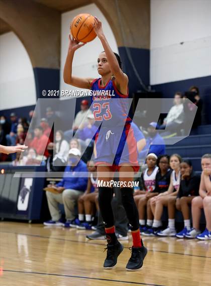 Thumbnail 1 in Chilton County vs Verbena (Chilton County Tournament) photogallery.