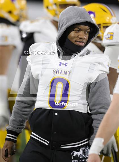 Thumbnail 2 in Grant vs. Pacifica (CIF Division 2-AA State Final) photogallery.