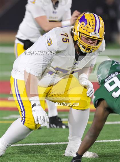 Thumbnail 3 in Grant vs. Pacifica (CIF Division 2-AA State Final) photogallery.