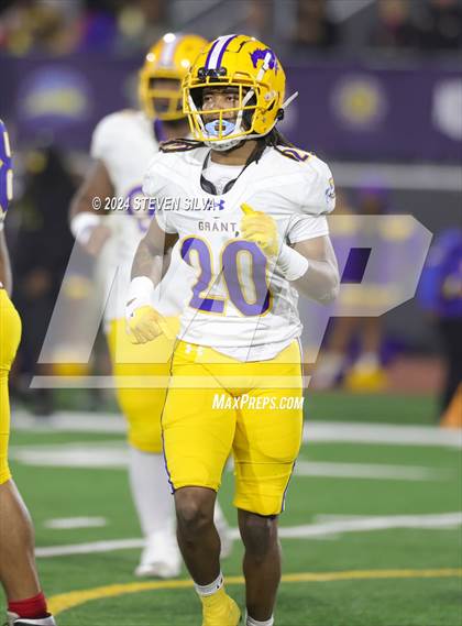 Thumbnail 3 in Grant vs. Pacifica (CIF Division 2-AA State Final) photogallery.