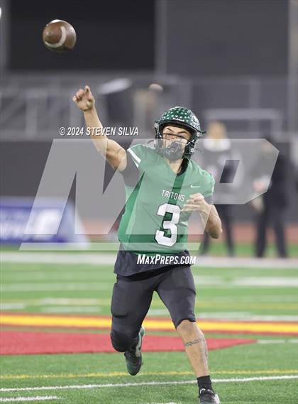 Thumbnail 2 in Grant vs. Pacifica (CIF Division 2-AA State Final) photogallery.