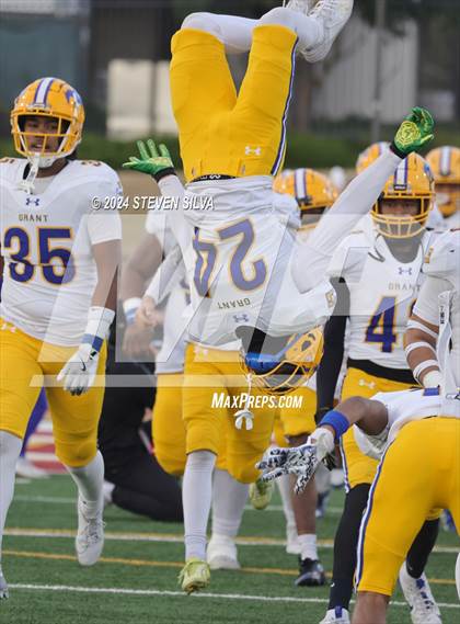 Thumbnail 2 in Grant vs. Pacifica (CIF Division 2-AA State Final) photogallery.