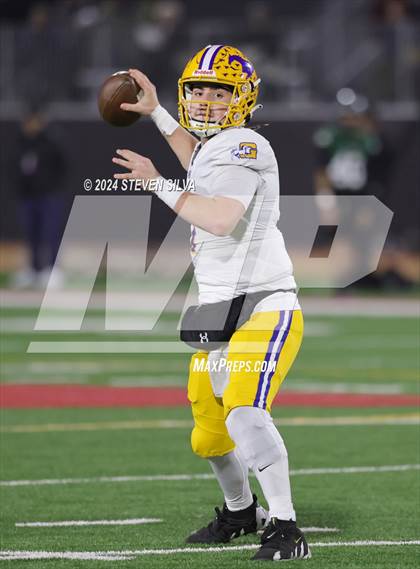 Thumbnail 2 in Grant vs. Pacifica (CIF Division 2-AA State Final) photogallery.