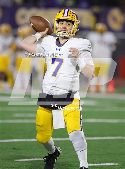 Thumbnail 1 in Grant vs. Pacifica (CIF Division 2-AA State Final) photogallery.