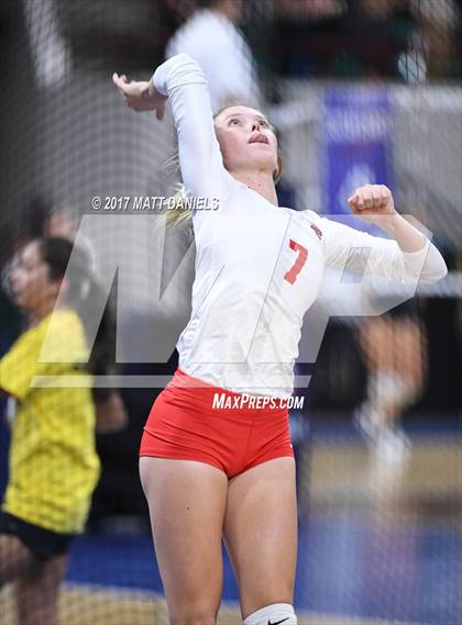 Thumbnail 2 in Yuma vs. Lyons (CHSAA 2A Championship) photogallery.