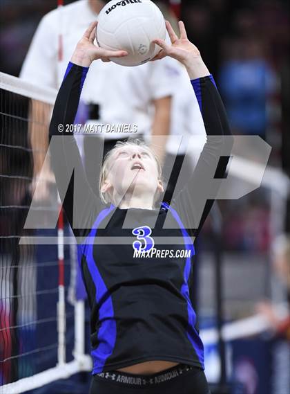 Thumbnail 3 in Yuma vs. Lyons (CHSAA 2A Championship) photogallery.