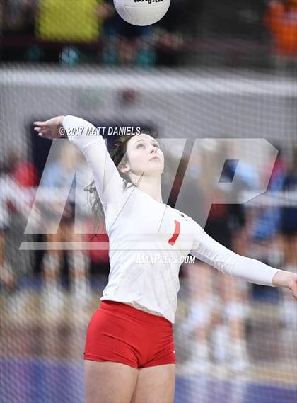 Thumbnail 2 in Yuma vs. Lyons (CHSAA 2A Championship) photogallery.