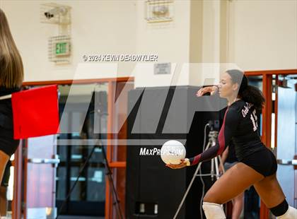Thumbnail 2 in La Canada @ Oaks Christian photogallery.