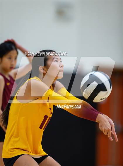 Thumbnail 2 in La Canada @ Oaks Christian photogallery.